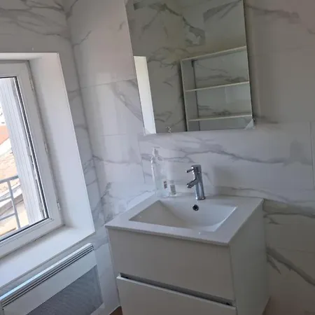 T2 Belle Vue Renove Centre *