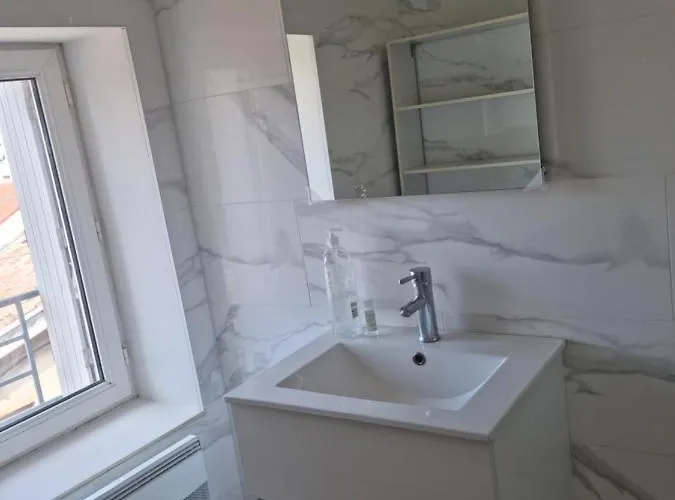 T2 Belle Vue Renove Centre *