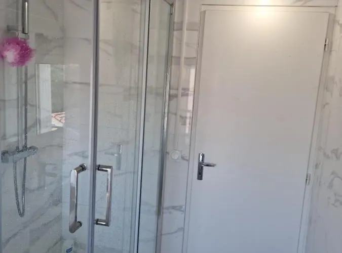 T2 Belle Vue Renove Centre Apartment